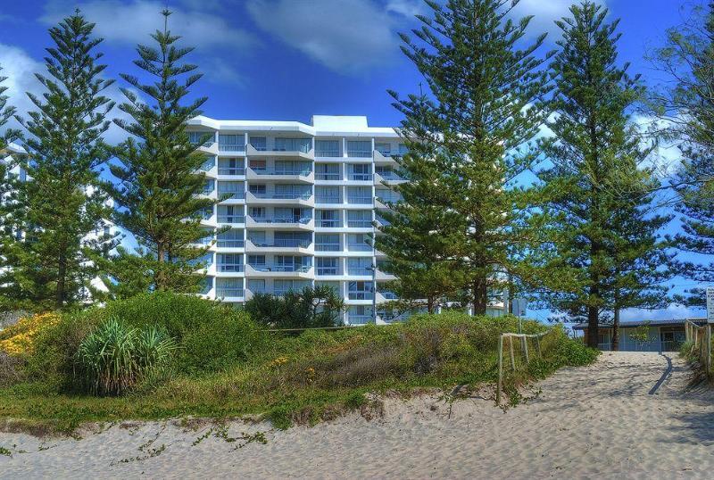 Wyuna Beachfront apartamentos Gold Coast Exterior foto